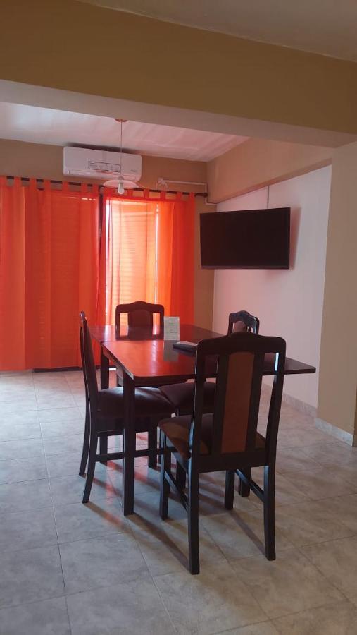 Departamento Plaza 3 Apartment *